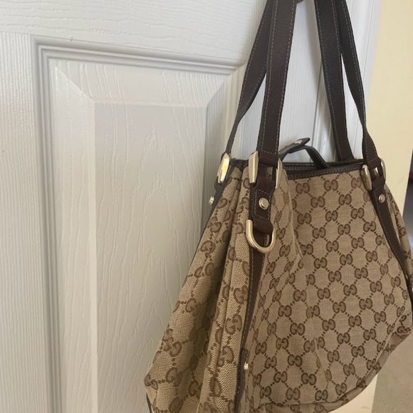 NWOT Gucci Mongram Canvas Abbey Hobo - Picture 6 of 8